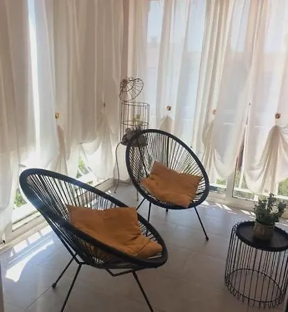 Donatella شقة